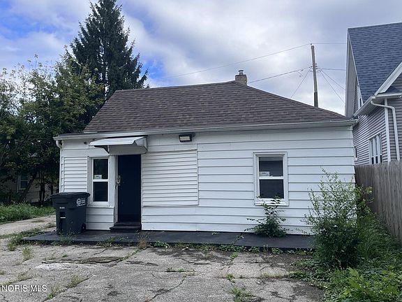 5th image of 356 Sumner St