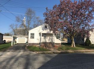 207 S Church St, Newton, IL 62448