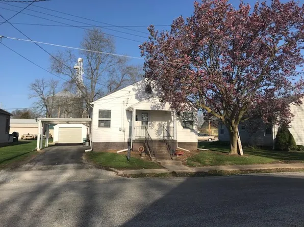 207 S Church St, Newton, IL 62448