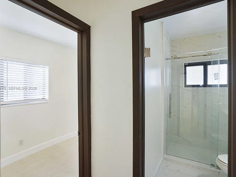502 NW 7th Ct #1 — Photo 9