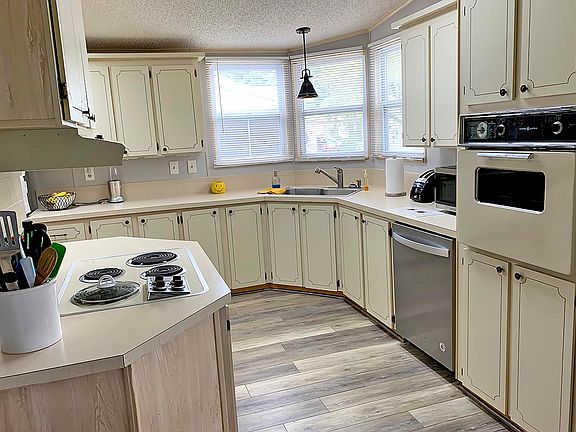 2nd image of 80 Sea Fern Dr #106
