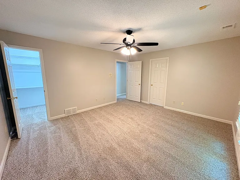 1703 Bryn Mawr Cv — Photo 21