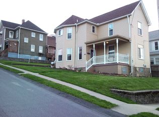 25 W Vine St, Mount Pleasant, PA 15666