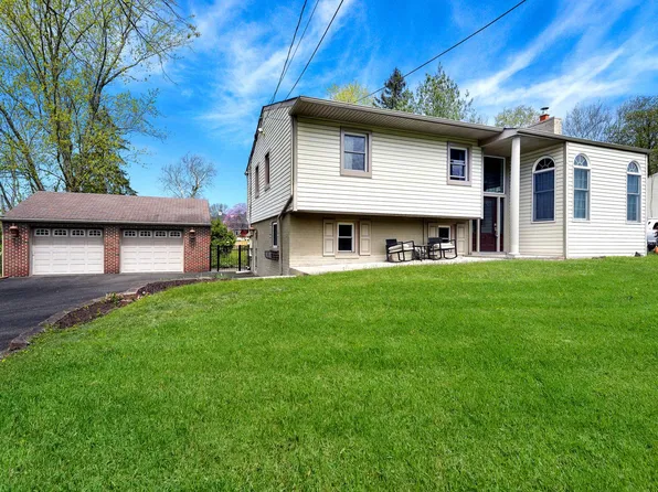 141 Bluejay Rd, Chalfont, PA 18914