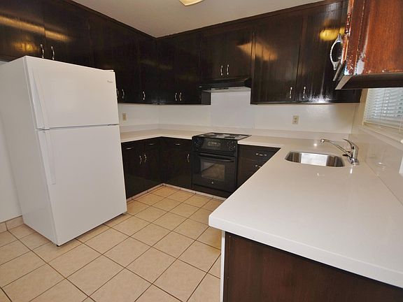 5th image of 225 Grand Blvd APT 3