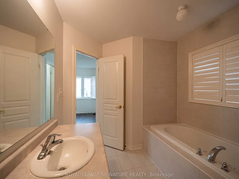 5570 Meadowcrest Ave — Photo 19