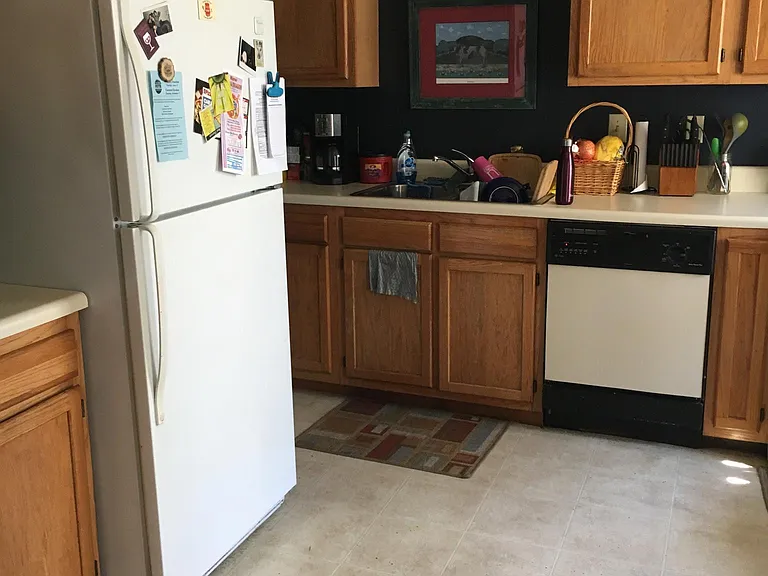 123 S Cherry St — Photo 6