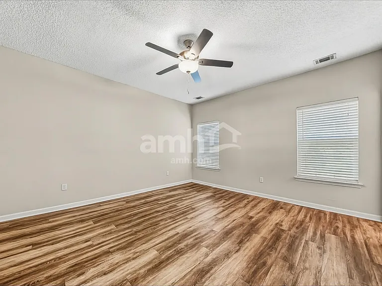 762 Bristol Way — Photo 8