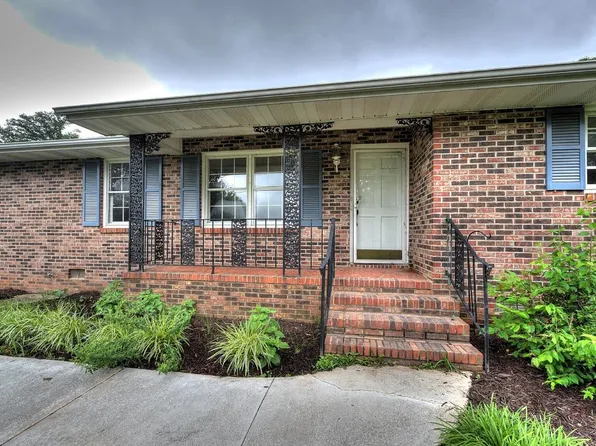 1195 Holly Springs Rd, Lyman, SC 29365