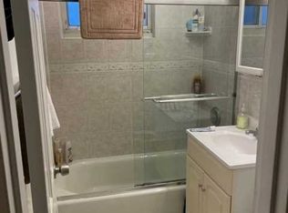1490 W Terrace Cir APT 5, Teaneck, NJ 07666