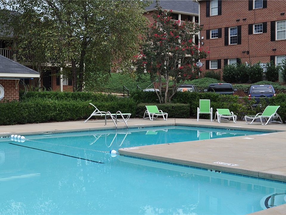 1st image of 250 Elm St