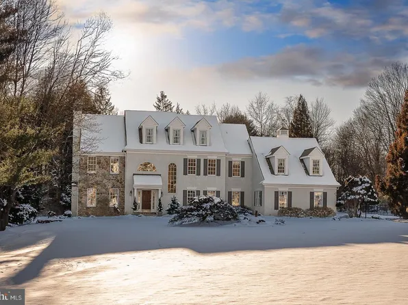 20 Fox Ridge Dr, Malvern, PA 19355