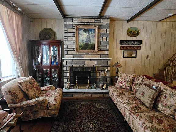 5th image of 5237 Webster St