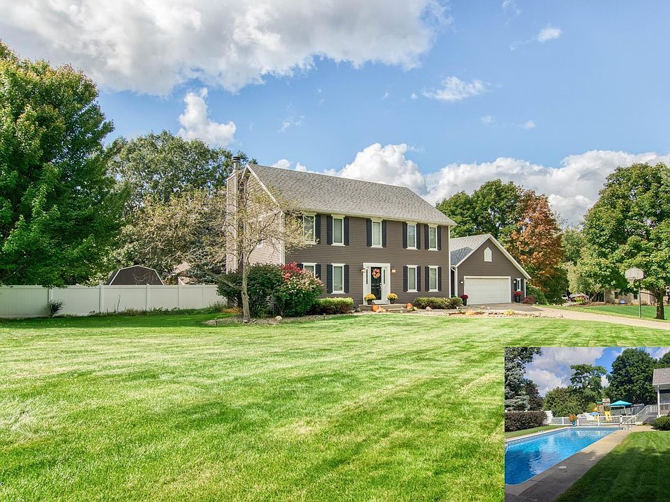 1st image of 1895 Country Brook Dr SE