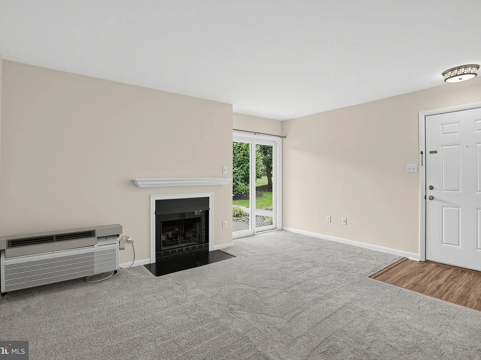 1 bed, 1.0 bath, 654 sqft, $1,750 — Photo 4