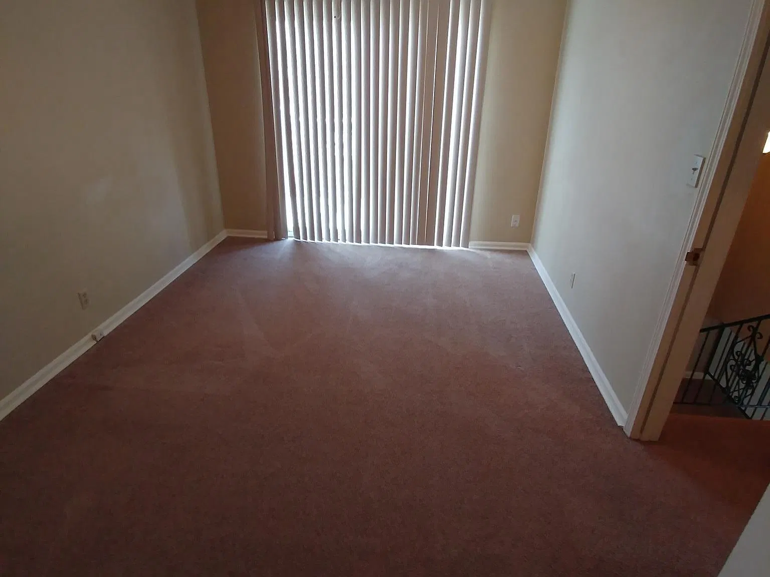 3 bed, 1.5 bath, 1300 sqft, $1,850 — Photo 4