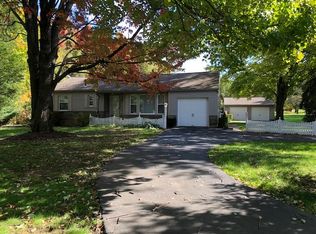 1592 Niles Rd SE, Warren, OH 44484