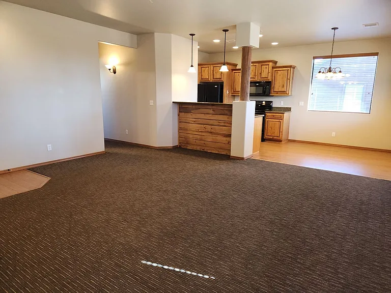200 E Malibu Dr #C5 — Photo 3