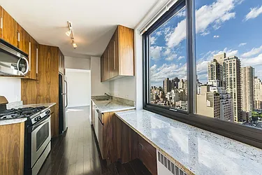 Rented by Pinnacle City Living