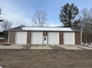 286 W Broomfield Rd, Mount Pleasant, MI 48858