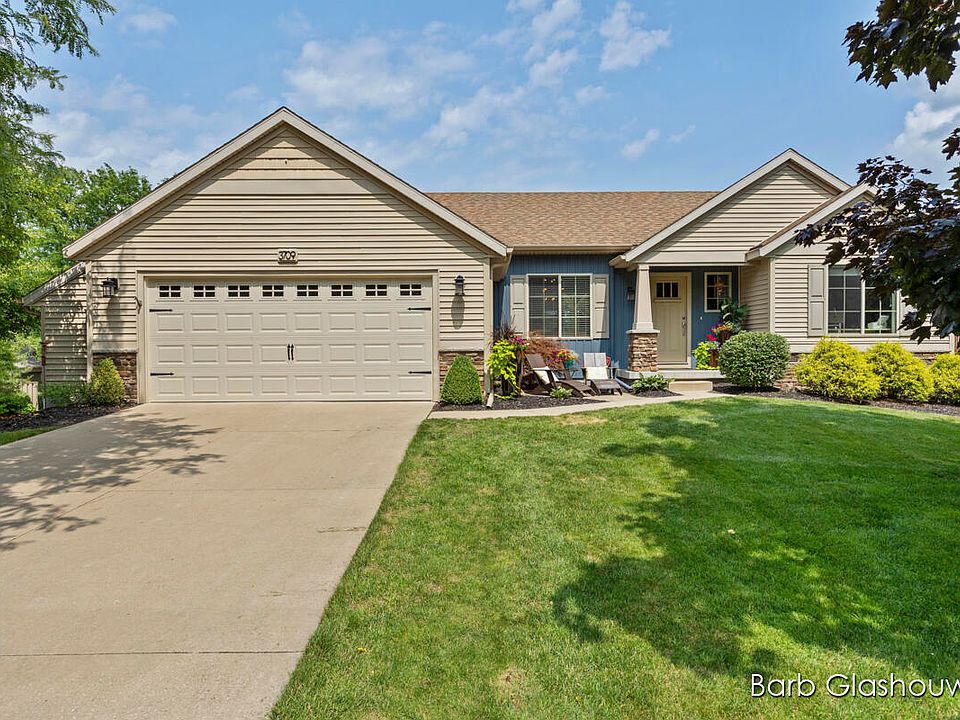 1st image of 3709 Charlevoix Dr SE