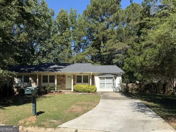 10787 Sanderling Ln, Jonesboro, GA 30238