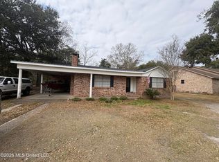 1411 Martin St, Pascagoula, MS 39581