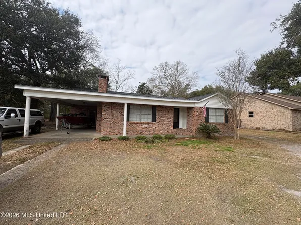 1411 Martin St, Pascagoula, MS 39581