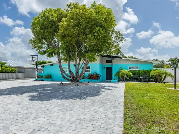3407 29th St W, Bradenton, FL 34205