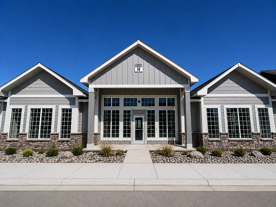 Short Grass Apartments