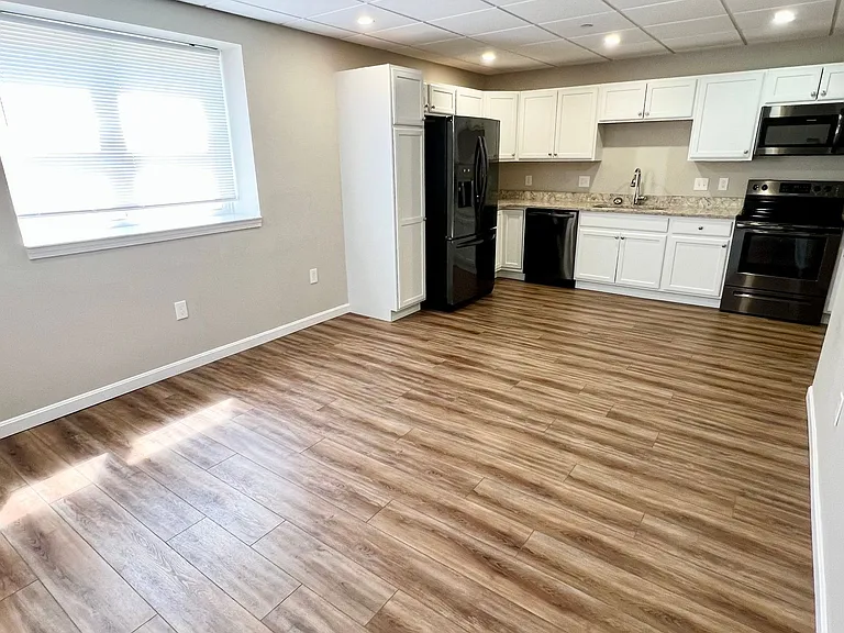 111 Church St #6 — Photo 3