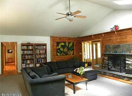 C-Living rm