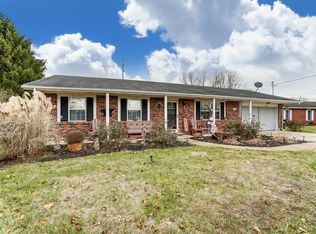 8233 Meadowlark Dr, Carlisle, OH 45005