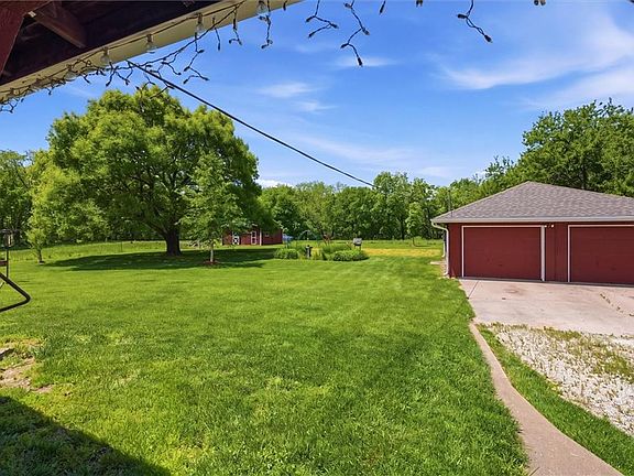 3rd image of 22420 Eisele Ln