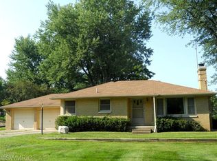 1235 Woodland Ave, Niles, MI 49120