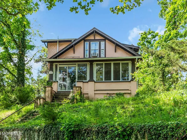 110 S Lake Drive, Lakewood, NJ 08701