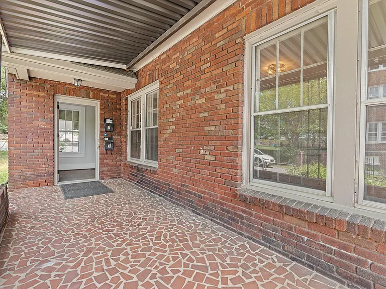 47 Monroe Pl #2 — Photo 9