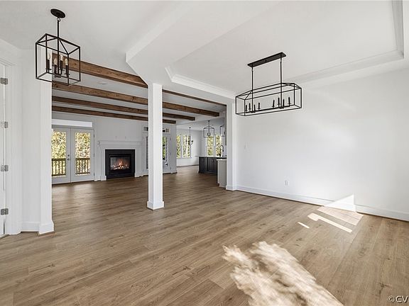 4th image of 8028 Cabernet Way