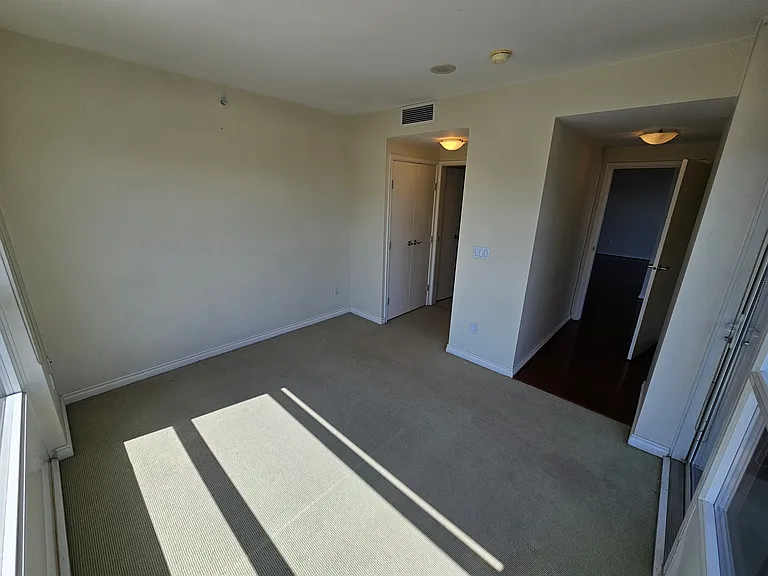 1420 Terry Ave #1804 — Photo 11