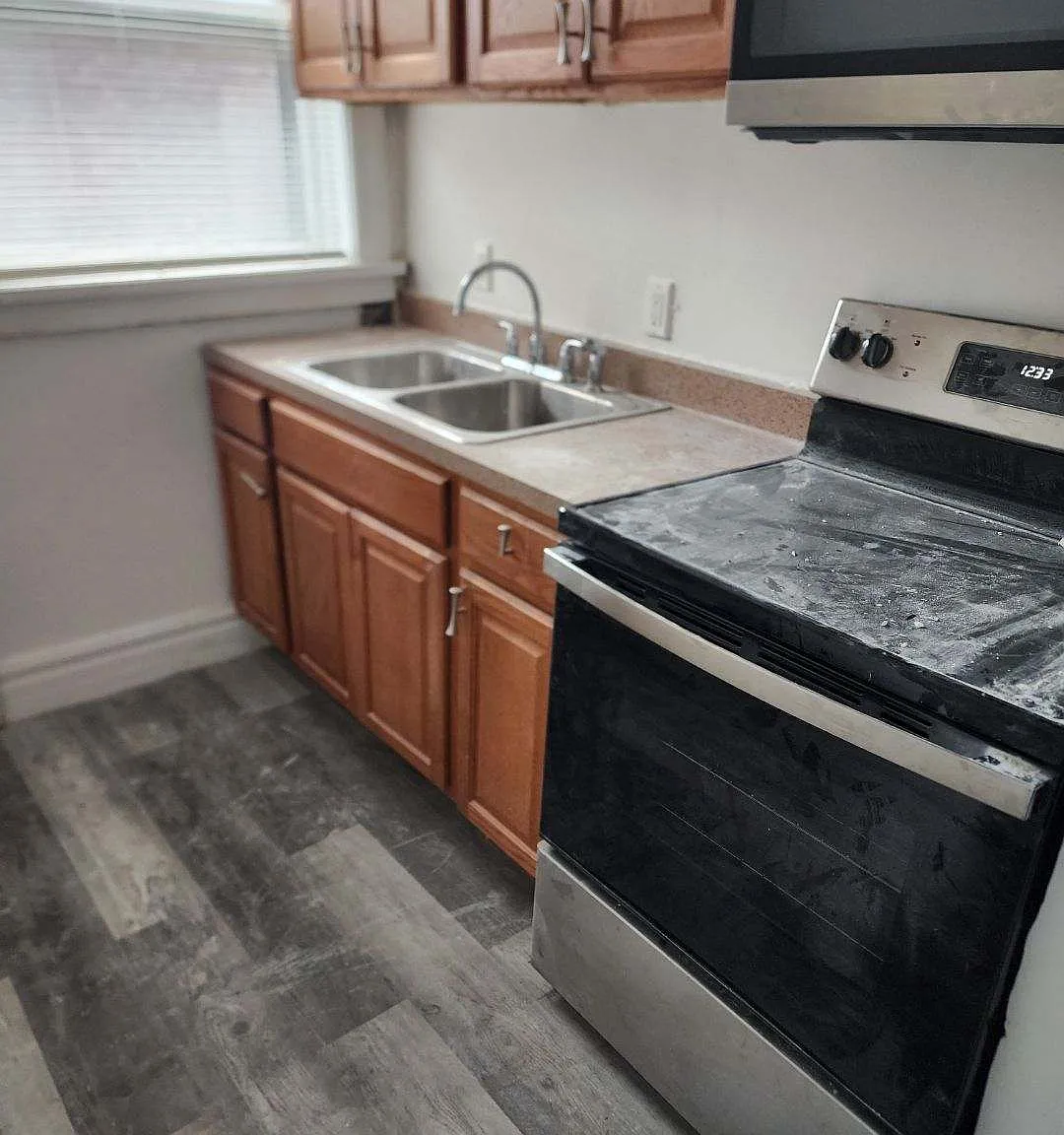 2 bed, 900 sqft, $1,200 — Photo 1