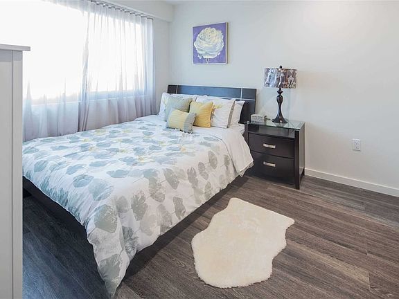 4th image of 3508 146th St #11C