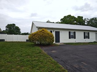 209 W Jay Dr, Taylorsville, NC 28681