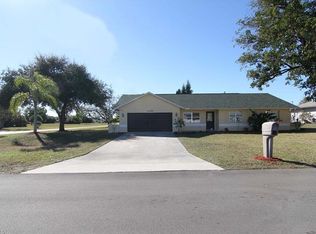 2220 SE 6th Ln, Cape Coral, FL 33990