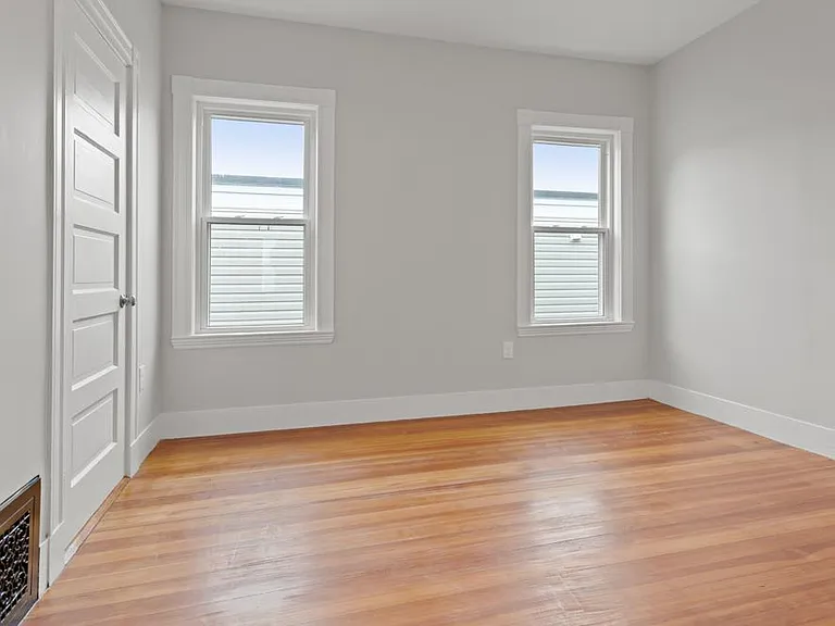 68 Saxton St #2 — Photo 19