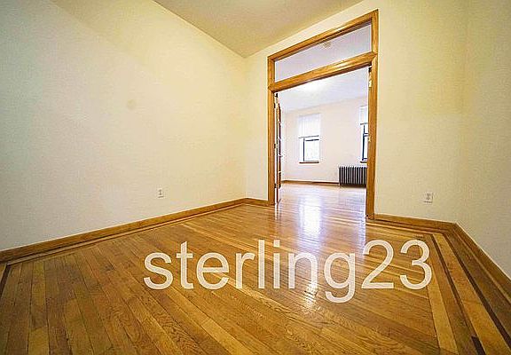 2nd image of 2819 Astoria Blvd APT 11