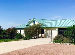 240 Lost Valley Rd, Kerrville, TX 78028