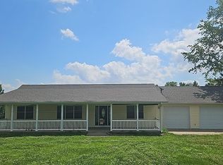 1504 Old Feather Trail Rd, Olmsted, IL 62970