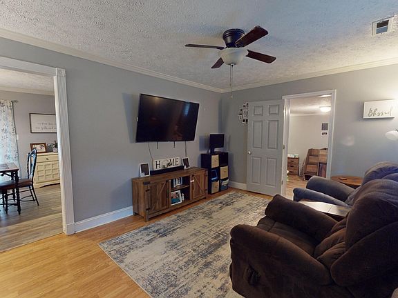 2nd image of 76 Carrie Dr