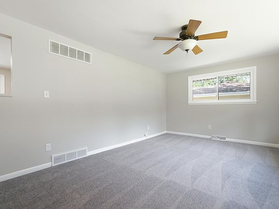 5th image of 322 Oriole Ave