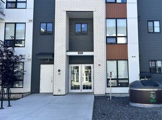 15 N Sage Meadows Lndg NW #6211, Calgary, AB T3P 1E5